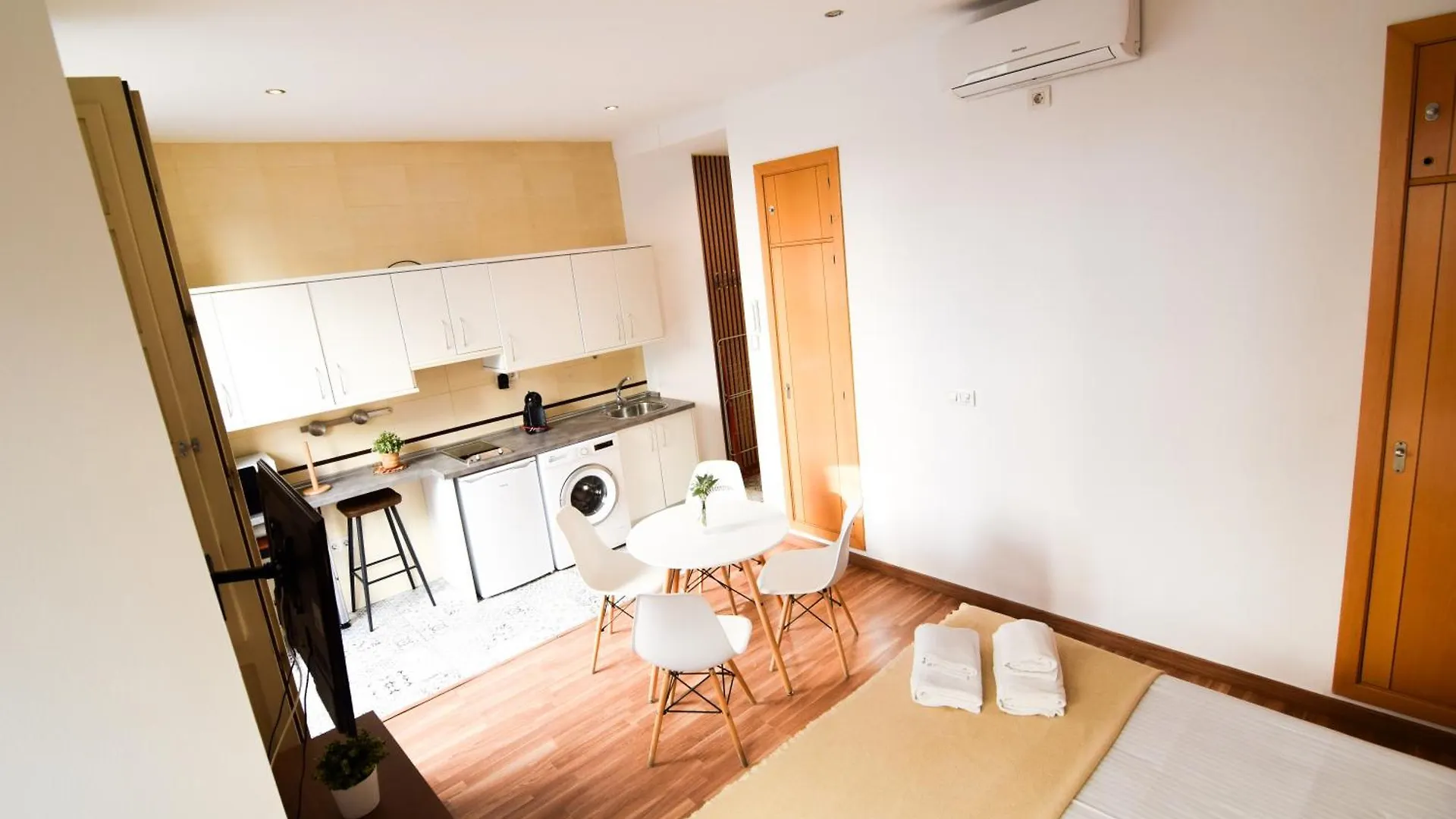 Letmalaga Carreteria Studio 82' Malaga